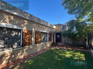 Casa · 106m² · 4 Ambientes · Casa - Temperley Este