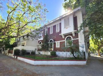 Oficina comercial · 326m² · 12 Ambientes · 2 Cocheras · Casa de Estilo Alquiler Comercial