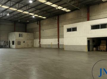 Bodega-Galpón · 700m² · Venta Galpon en Lote 850 m² Paso del Rey