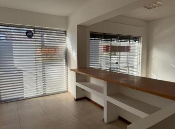 Edificio · 570m² · 12 Ambientes · 12 Cocheras · Edificio Comercial - 570 m² Cubiertos Galpón 150 m² - Excelente Estado