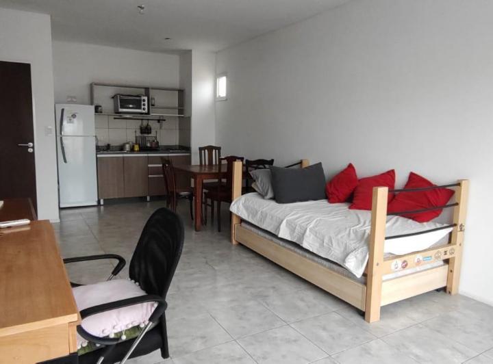 Venta o Alquiler de Monoambiente con Terraza en Colegiales