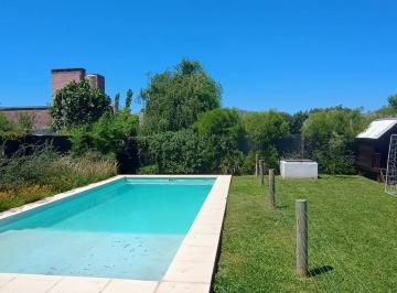Casa · 140m² · 3 Ambientes · Casa en Alquiler Temporal 2 Dorm. Pileta Funes