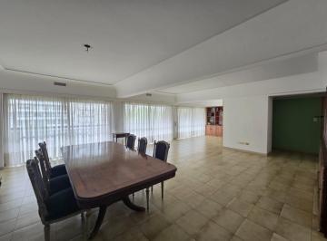 Departamento · 180m² · 5 Ambientes · 2 Cocheras · Departamento 5 Ambientes con Dependencia de Servicio, Cochera y Baulera.