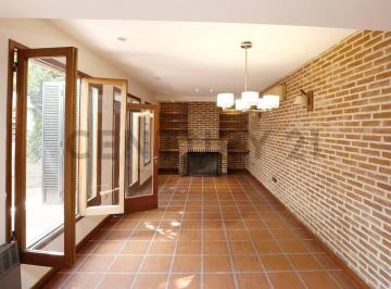 Casa · 212m² · 6 Ambientes · 1 Cochera · Casa en Venta en La Plata Zona Parque San Martin