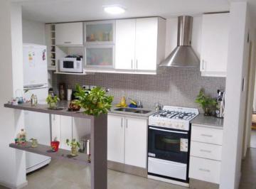 Departamento · 40m² · 2 Ambientes · 1 Cochera · 2 Ambientes C/cochera Cubierta. Banfield E.