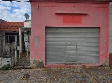 Casa · 88m² · 3 Ambientes · Casa en Venta de 2 Dorm. en Barrio Roque Saenz Peña.
