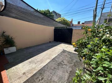 Casa de 3 ambientes, Vicente López · Casa Sobre Lote Propio.