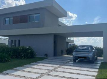 Casa de 4 ambientes, Presidente Perón · Casa en Venta a La Laguna - en Barrio La Alameda - Canning