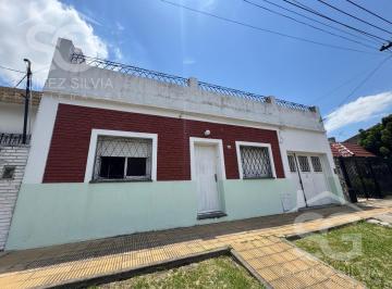 Casa · 92m² · 3 Ambientes · 1 Cochera · Casa en Venta 3 Ambientes Morón