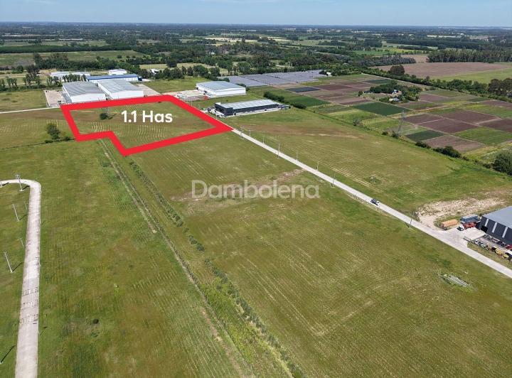 Terreno · 11454m²