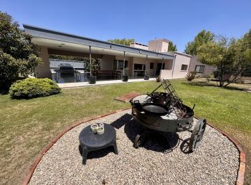 Casa · 350m² · 8 Ambientes · 3 Cocheras · Casa en La Melinca Haras Golf Club