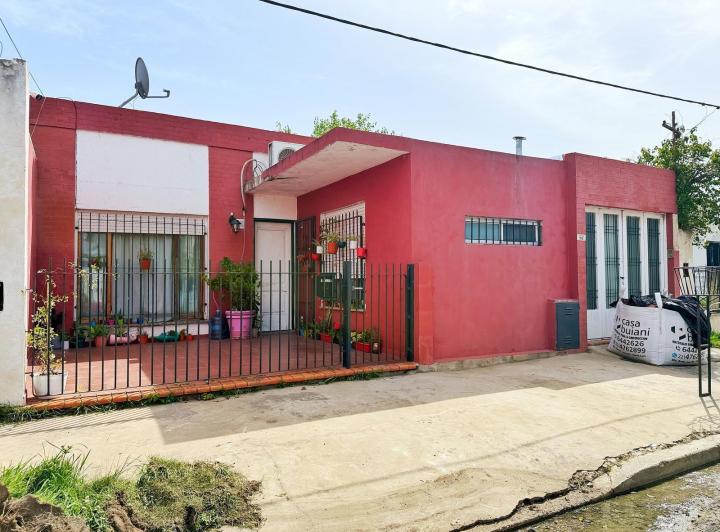 Casa · 140m² · 5 Ambientes · 1 Cochera