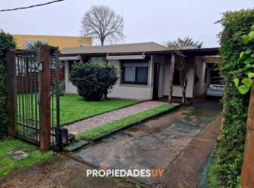 Foto1 · Casa de 4 Dorm. en Barrio Cantegril