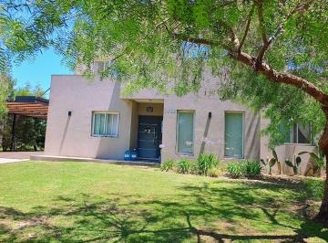Casa · 170m² · 5 Ambientes · 3 Cocheras · Venta Casa San Matias Lote Interno