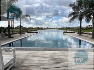 Terreno · 908m² · Terreno en Venta en El Naudir Al Lago/río