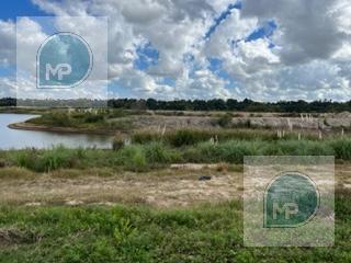 Terreno · 913m² · Terreno en Venta en El Naudir Al Lago/río