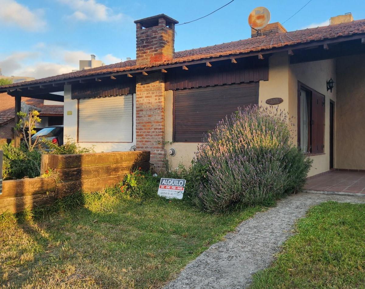 Belgrano 338, B7167 Ostende, Provincia de Buenos Aires, Argentina, Pinamar, Buenos Aires, Argentina.