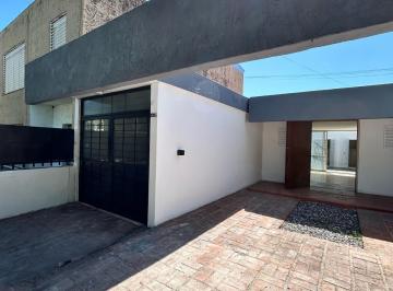 Fachada · Los Espacios de Esta Casa Te Sorprenderan!