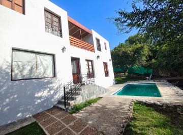 Casa de 6 ambientes, Mendiolaza · Oportunidad en Barrio Cerrado Muy Linda Casa en Mendiolaza