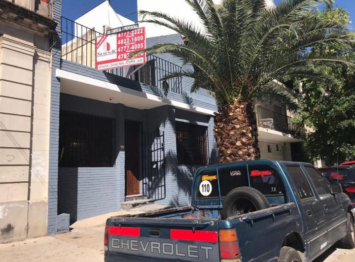 Casa · 240m² · 8 Ambientes