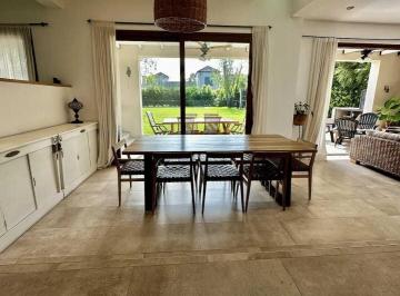 Casa · 290m² · 6 Ambientes · 1 Cochera · Casa en Alquiler en Santa Barbara, Tigre, G. B. a. Zona Norte