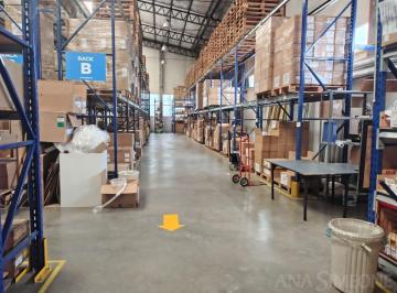 Bodega-Galpón · 1976m² · 10 Cocheras · Nave Industrial - Venta - San Martin Villa Lynch