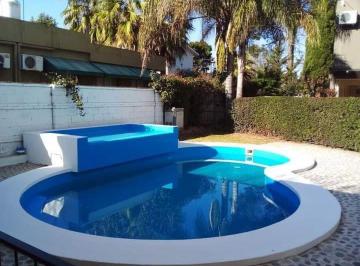Departamento de 2 ambientes, Villa Carlos Paz · Duplex Para 4 Personas con Piscina - Quincho - Cochera - Equipamiento Full