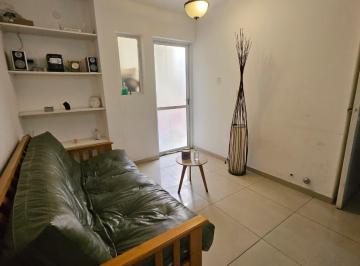 Departamento · 51m² · 3 Ambientes · Venta - Departamento 2 Dorm. con Patio - Planta Baja - Pte Roca 1500 - Rosario
