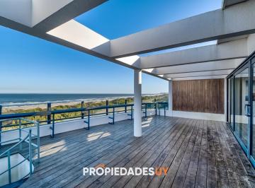 Foto1 · Hermoso Penthouse con Una Ubicación Privilegiada de La Brava