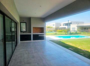LHP-LHP-3185_2 · Casa en Venta con Pileta 3 Dorm. - Barrio Vila Marina II
