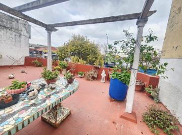 Casa · 175m² · 5 Ambientes · 1 Cochera · Pompeya | Casa 5 Amb. 175 m² en Lote Propio | Garage | Parrilla | Terraza | Apto Crédito