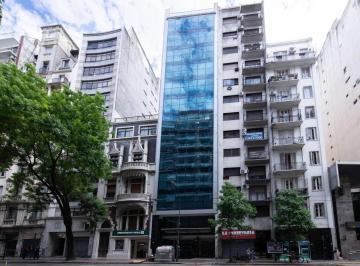 Oficina comercial · 152m² · 2 Cocheras · Oficina en Venta con Renta en Recoleta - Impecable Estado