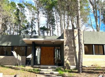 Casa · 185m² · 4 Ambientes · Venta de Casa en Villa Robles