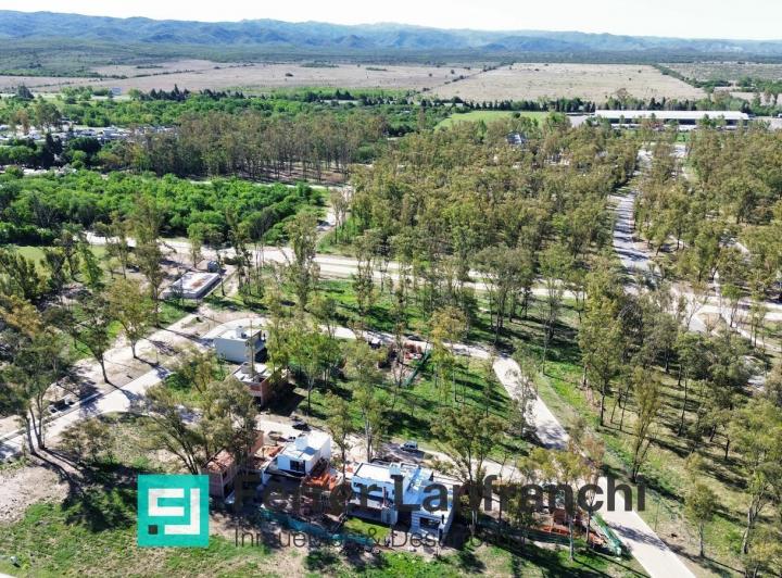Terreno · 357m²