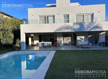 Casa · 270m² · 6 Ambientes · 1 Cochera · Casa en Venta 4 Dorm. en Los Alisos, Nordelta