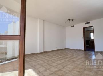 Departamento · 90m² · 4 Ambientes · 1 Cochera · Piso de Tres Dorm. y Amplio Balcón y Cochera en Venta en La Plata. Apto Banco