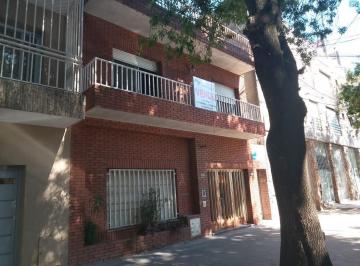 Casa · 140m² · 5 Ambientes · 1 Cochera · Valparaíso 1224 - Casa 3/4 Dorm. + Patio con Parrillero + Terraza