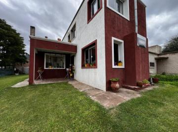 Casa · 121m² · 7 Ambientes · 2 Cocheras · Casa de 2 Dorm. Apta Credito en Mi Valle Golf Camino Alta Gracia