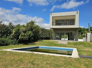 Casa · 150m² · 3 Ambientes · 2 Cocheras · Dúplex Sobre Av Costanera, con Vista Al Rio, Dos Dorm. en Suite, con Pileta y Jardín