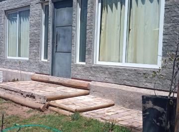 Casa de 10 ambientes, El Challao · Venta Casa C/piscina en El Challao
