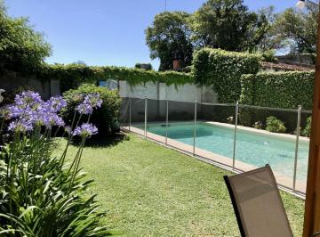 Casa · 179m² · 7 Ambientes · 1 Cochera · Casa en Venta en El Casco Historico de San Antonio de Areco