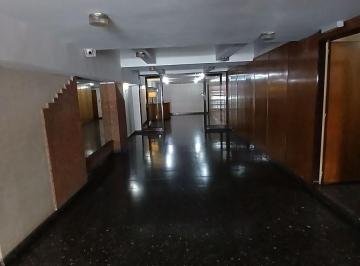 Departamento en Alquiler de 2 ambientes  · 2 Amb. Lat. Cochera Fija Cubta Vista Abta. Todo Sol Hecho Tot. a Nvo. en Lo Mejor de Urquiza