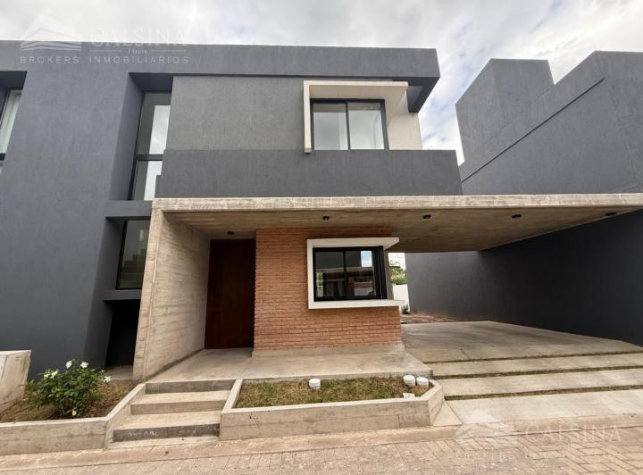 Casa · 190m² · 2 Ambientes · 2 Cocheras