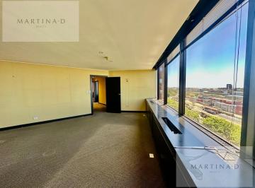 Oficina comercial · 215m² · 5 Ambientes · 1 Cochera · Oficina en Alquiler - 5 Ambientes - Torre de Categoria - Seguridad 24hs - Cochera - Recoleta