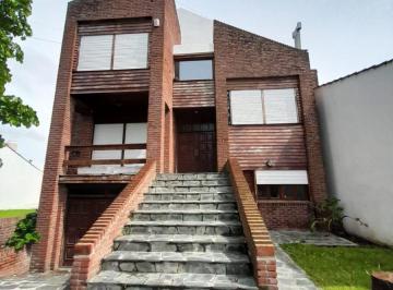 Casa de 5 ambientes, Mar del Plata · Vendo Casa de Estilo Moderno de Los Años 80 en El Barrio Divino Rostro