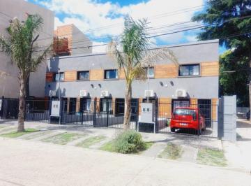 Departamento · 57m² · 3 Ambientes · 1 Cochera · Duplex en Alquiler