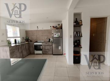 PH · 110m² · 3 Ambientes · 1 Cochera · PH - Plottier