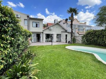 Casa · 153m² · 5 Ambientes · 2 Cocheras · Casa 5 Ambientes a La Venta en Padua