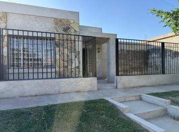 Foto · Casa 2 Dorm., Barrio Fenix