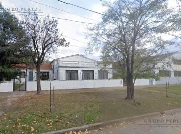 Bodega-Galpón · 420m² · Galpón de 883 m² en Barracas - en Venta